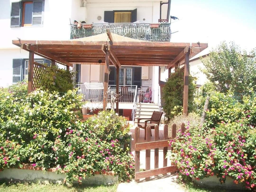 Il Giardino Degli Ulivi Apartment Giugliano In Campania Ngoại thất bức ảnh